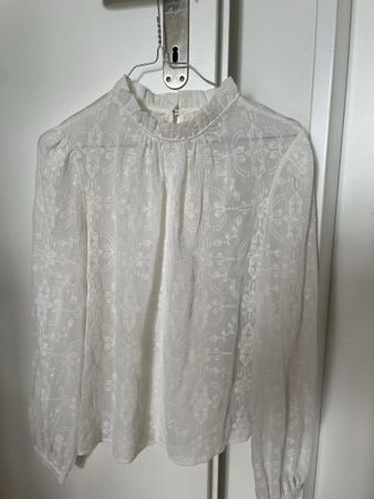 Top Sézane blanc brodé taille taille 36 