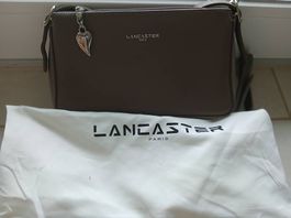 Sac bandoulière Lancaster couleur taupe 