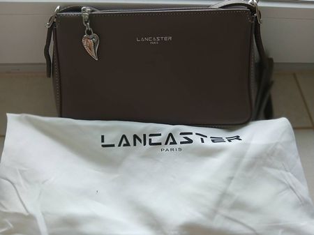 Sac bandoulière Lancaster couleur taupe 