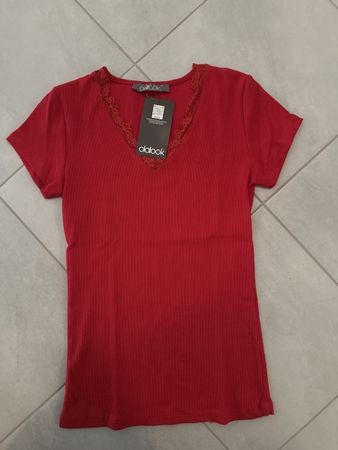 Neues, rotes T-Shirt mit Spitze, Grösse XS, ungetragen