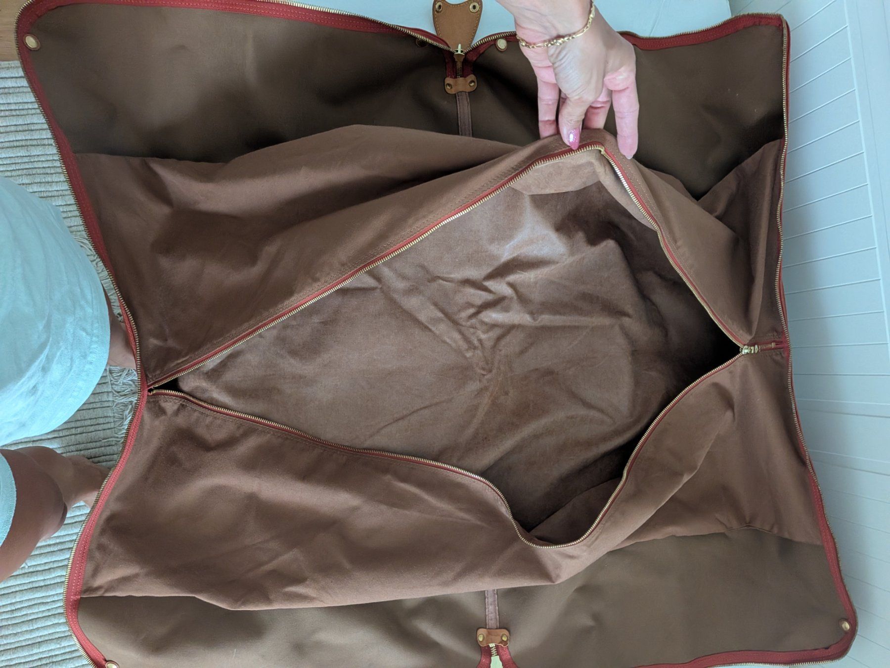 Louis Vuitton Taschen: Louis Vuitton Monogram America's Cup Sac Cabourg – Gebraucht aus Bergdietikon von Lindor12 8