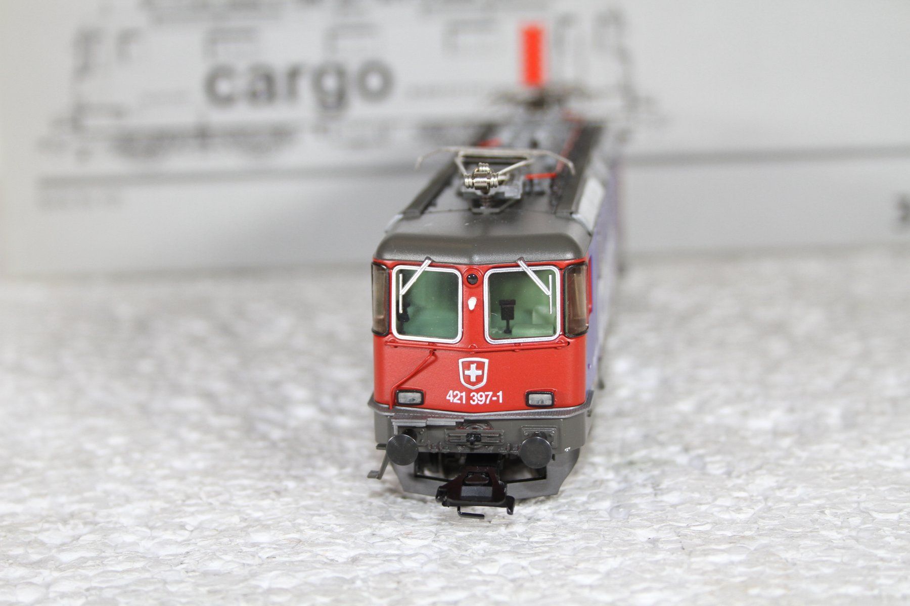 Märklin Trains électriques: Märklin 37345 SBB Cargo Re 421, Re 4/4 – D'occasion à Triesen par gleis8 5