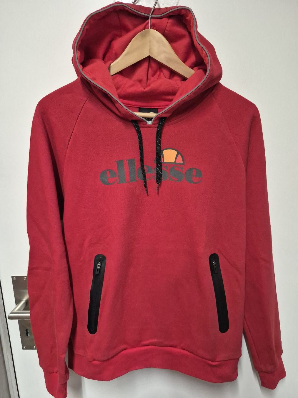 Ellesse Maglioni & Felpe: Ellesse Pullover Gr.40, rot, Hoodie, Kapuzenpulli  – Usato da Merligen venduto da muss_haben 2