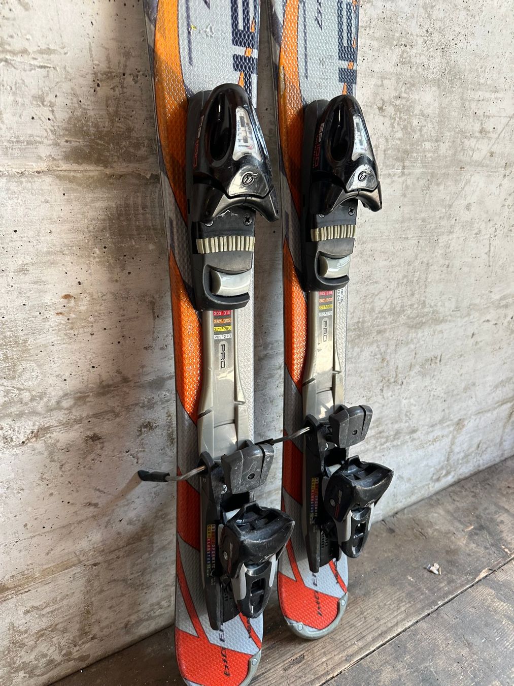 Head Skis: Head Big foot / Snowblade Ski 94CM – Gebraucht aus Emmenbrücke von karkarkar 1
