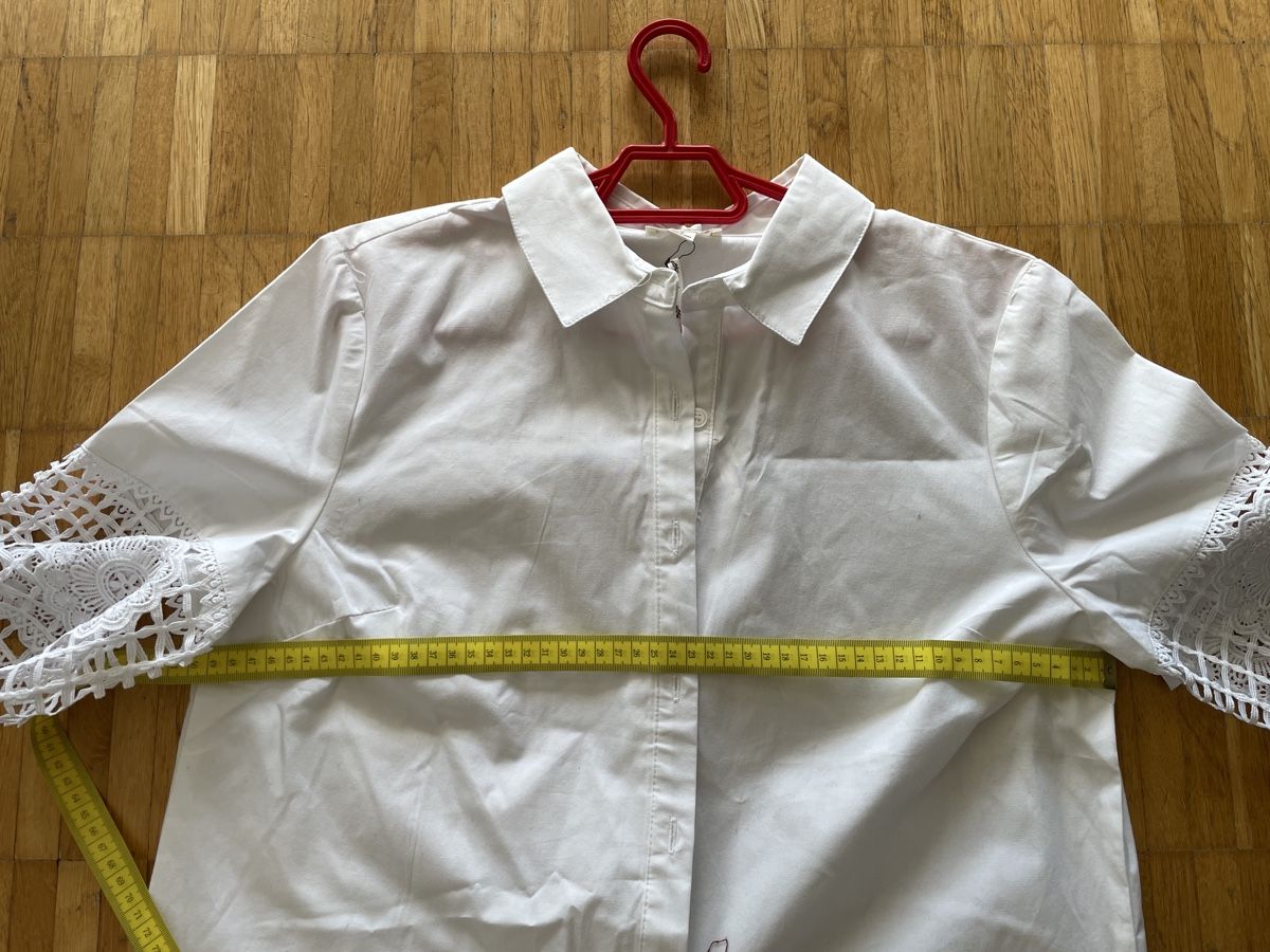 Chemisiers: Damen Bluse weiss Grösse M mit – Neuf avec emballage d'origine à Neuchatel par shi_9fzw 5