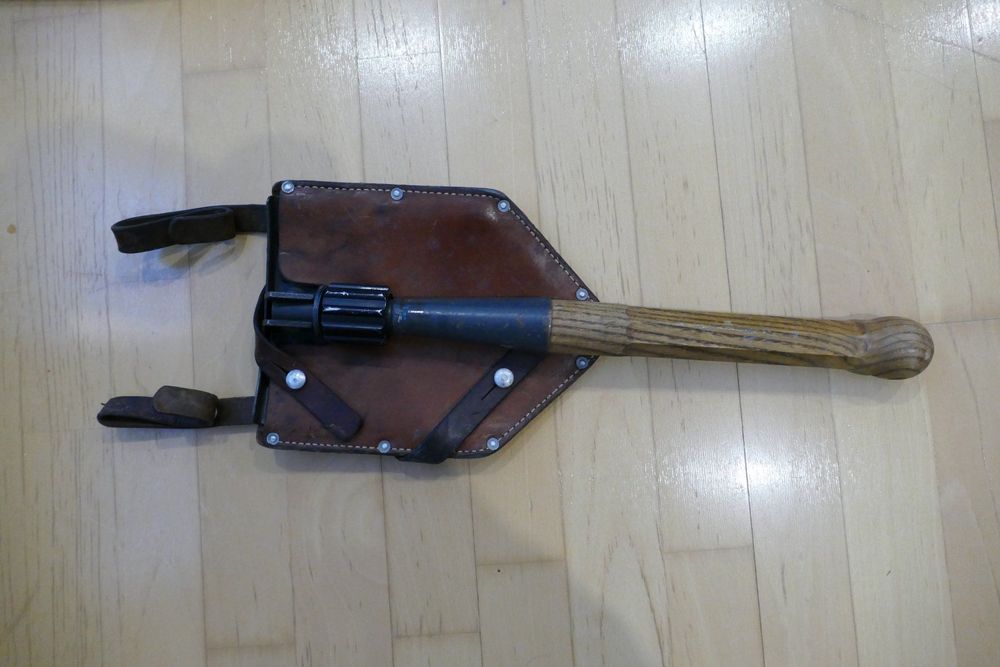 Schwedischer Armee Klappspaten 2-teilig – Gesamtlänge Ca. 70 Cm, Aus Stahl | Robust & Praktisch Für Outdoor, Camping, Garten