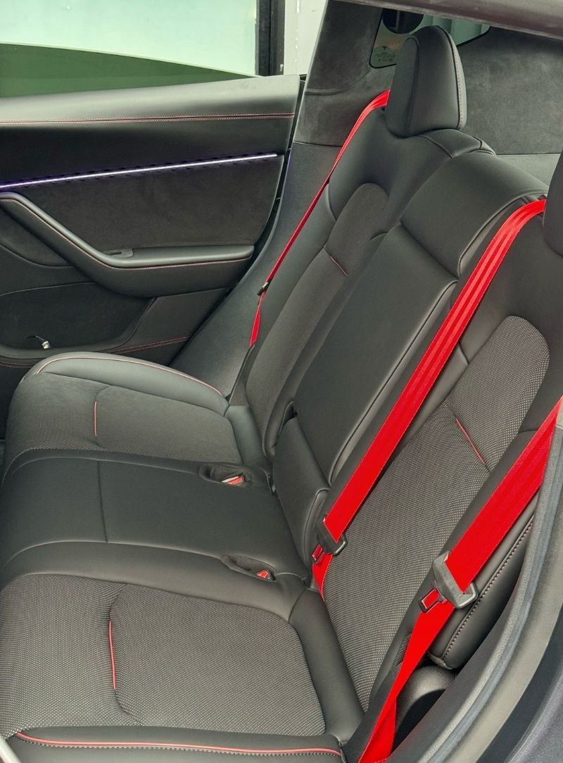 Tesla Tutti pezzi di ricambio auto: Tesla Model 3/Y/ HL "Raptor" Vordersitze mit belüfteter – Nuovo e nell'imballaggio originale da Wichtrach venduto da Avramolon 6