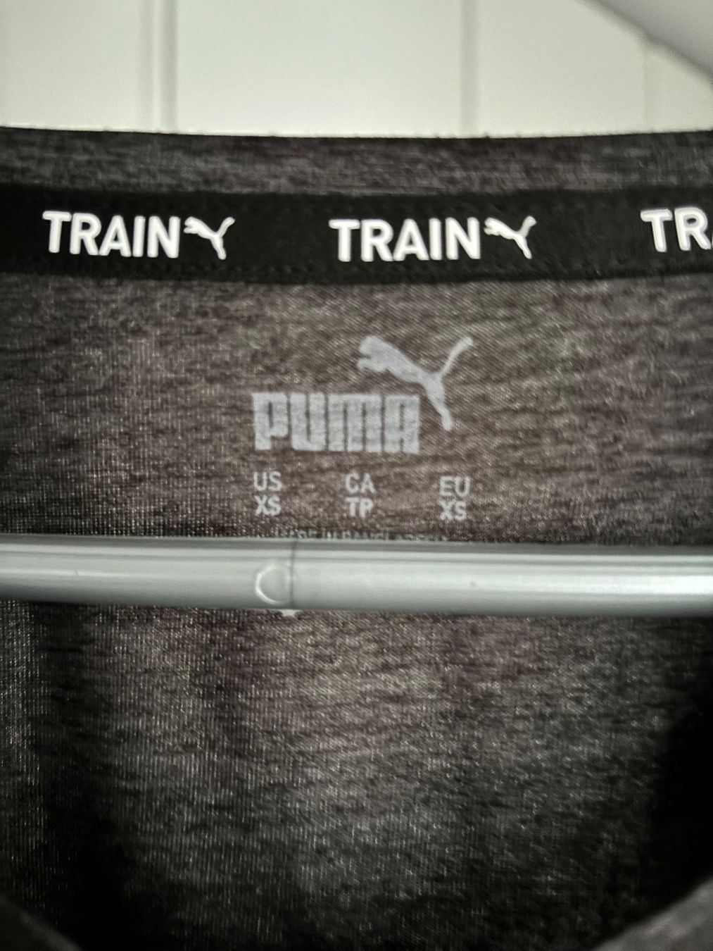 Puma T-shirt: Sportshirt Puma XS – Nuovo (secondo la descrizione) da Winterthur venduto da noriina 1