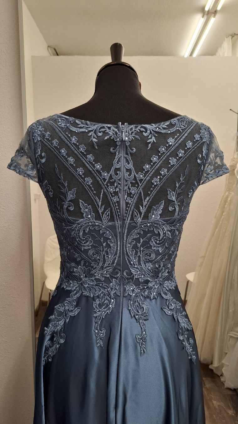 Vestiti: Festliches Abendkleid Graublau  – Nuovo (secondo la descrizione) da Uster venduto da VMT. 4
