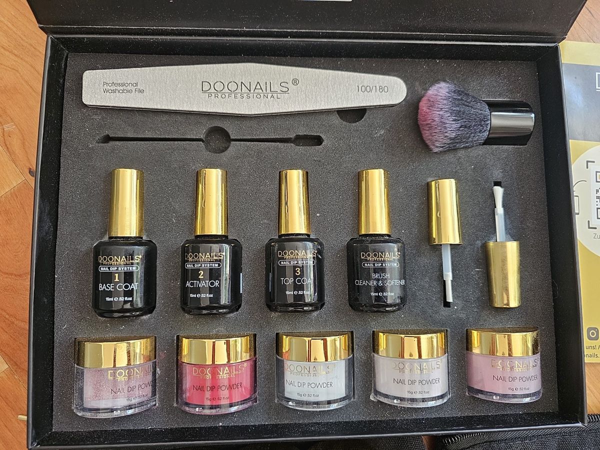 Doonails Nagellack: Doonails Dip Powder Set – Gebraucht aus Allschwil von sar_9sy9 1