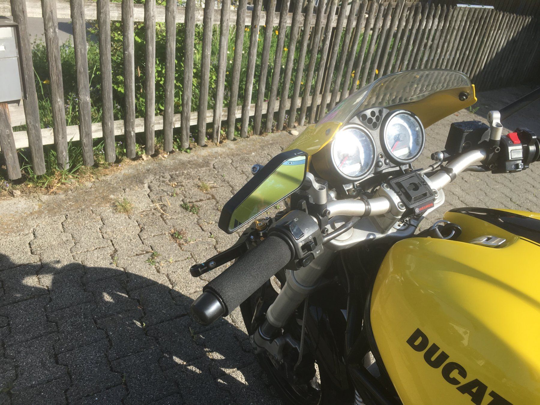 Ducati Strada: Ducati Monster S2R, Ice yellow, 2005 – Usato da Uetikon am See venduto da zsc67 4