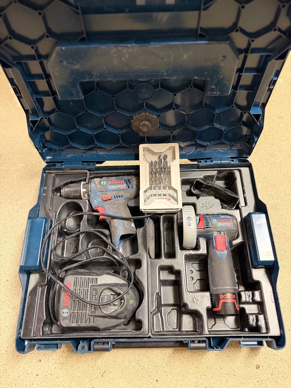 Bosch Perceuses: Bosch Proffesional – D'occasion à Safenwil par ins_6ntm 1