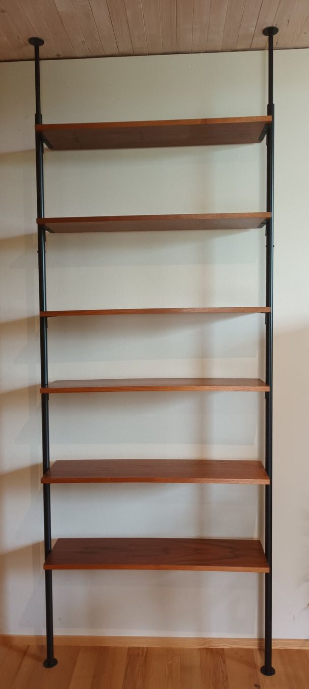 Scaffali: Midcentury Teleskopregal - Vintage – Usato da Wikon venduto da Freu