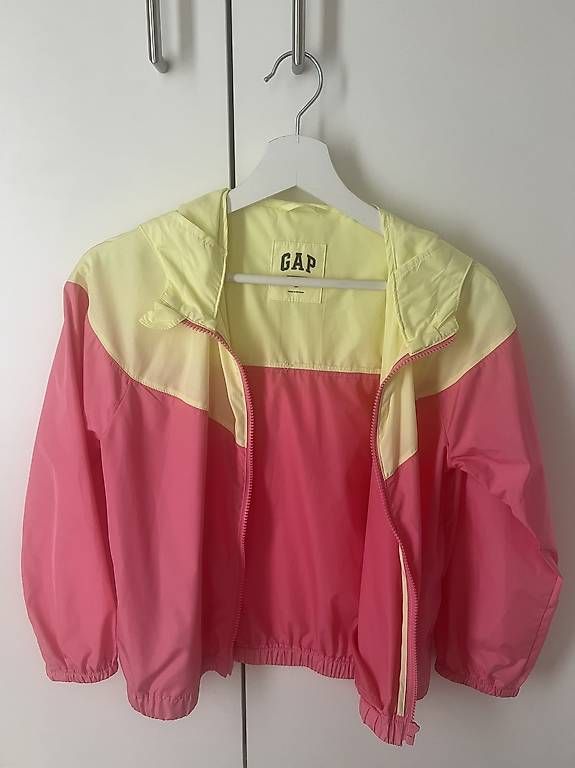 Vestes & Manteaux: Neue GAP Jacke Grösse 134 – Neuf (Voir description) à Steinhausen par san_c7kq