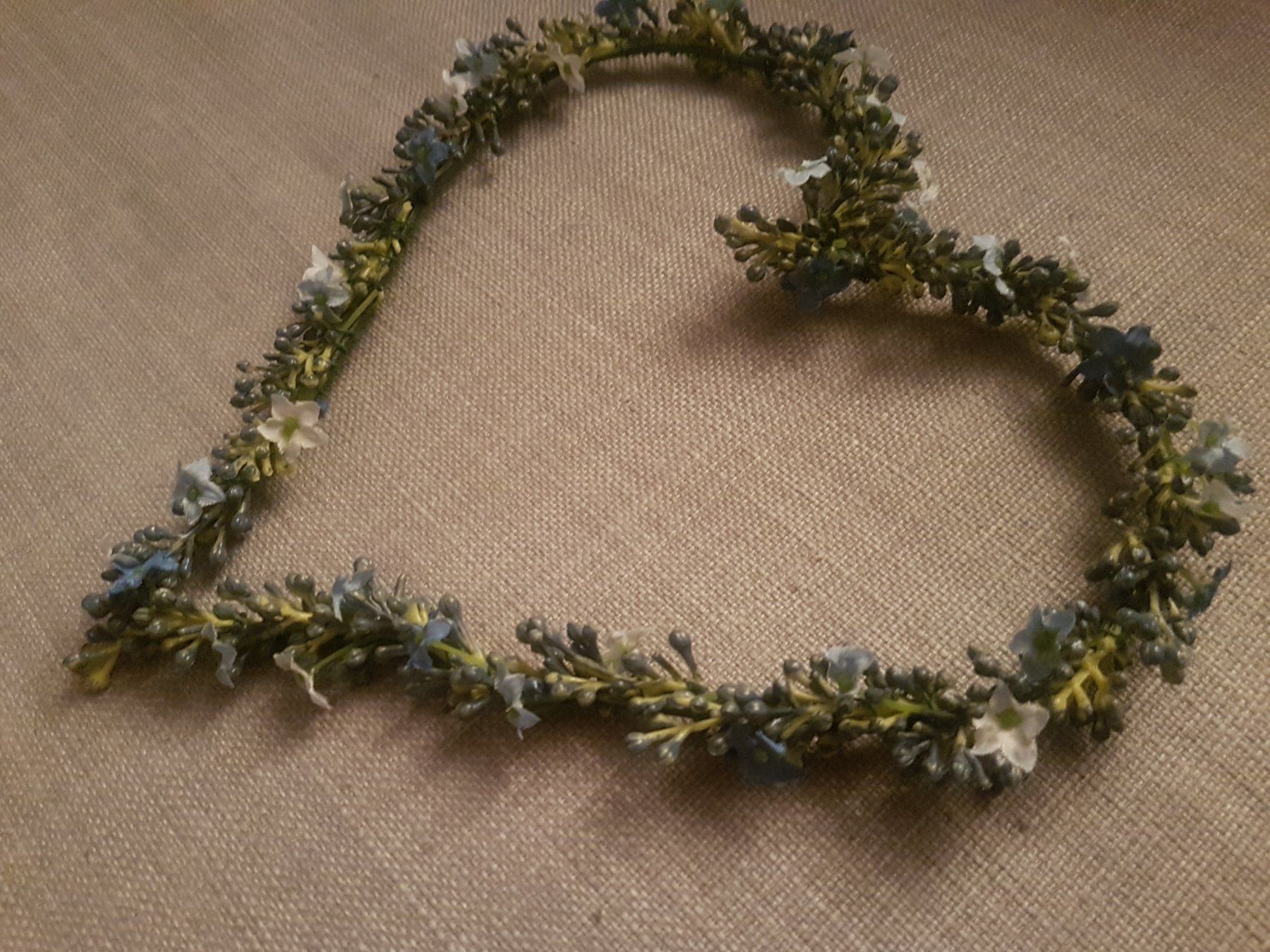 Tutte le decorazioni: Herz aus Draht und Kunststoffblumen – Usato da Oberengstringen venduto da Asteroid56 5