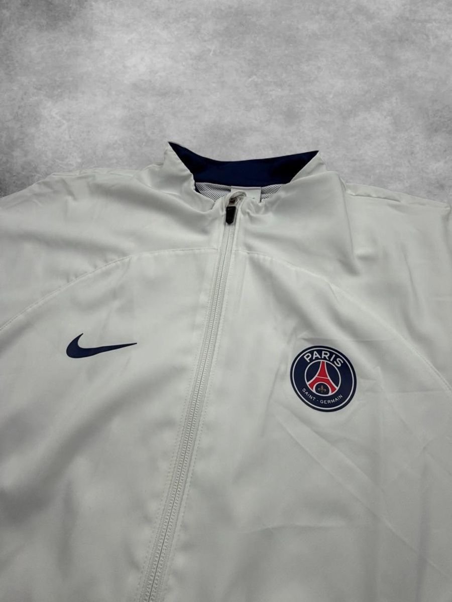Nike Lots de vêtements: Nike PSG tracksuit – D'occasion à Erlinsbach SO par TogaResell 1