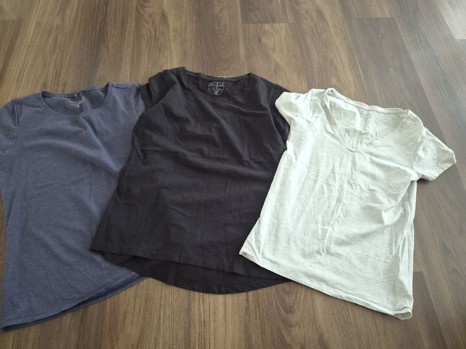 Lotti di vestiti: 13 Shirts Basic Grösse M  – Usato da Altishofen venduto da tammy05 2