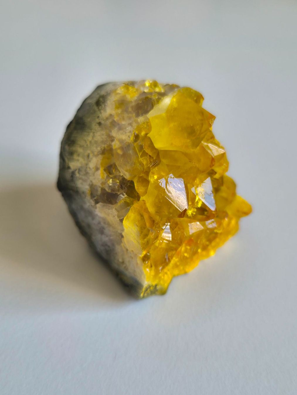 Minerali & Pietre curative: Citrin Mineral Gruppe – Nuovo (secondo la descrizione) da Rüti ZH venduto da pep_l9zp 2