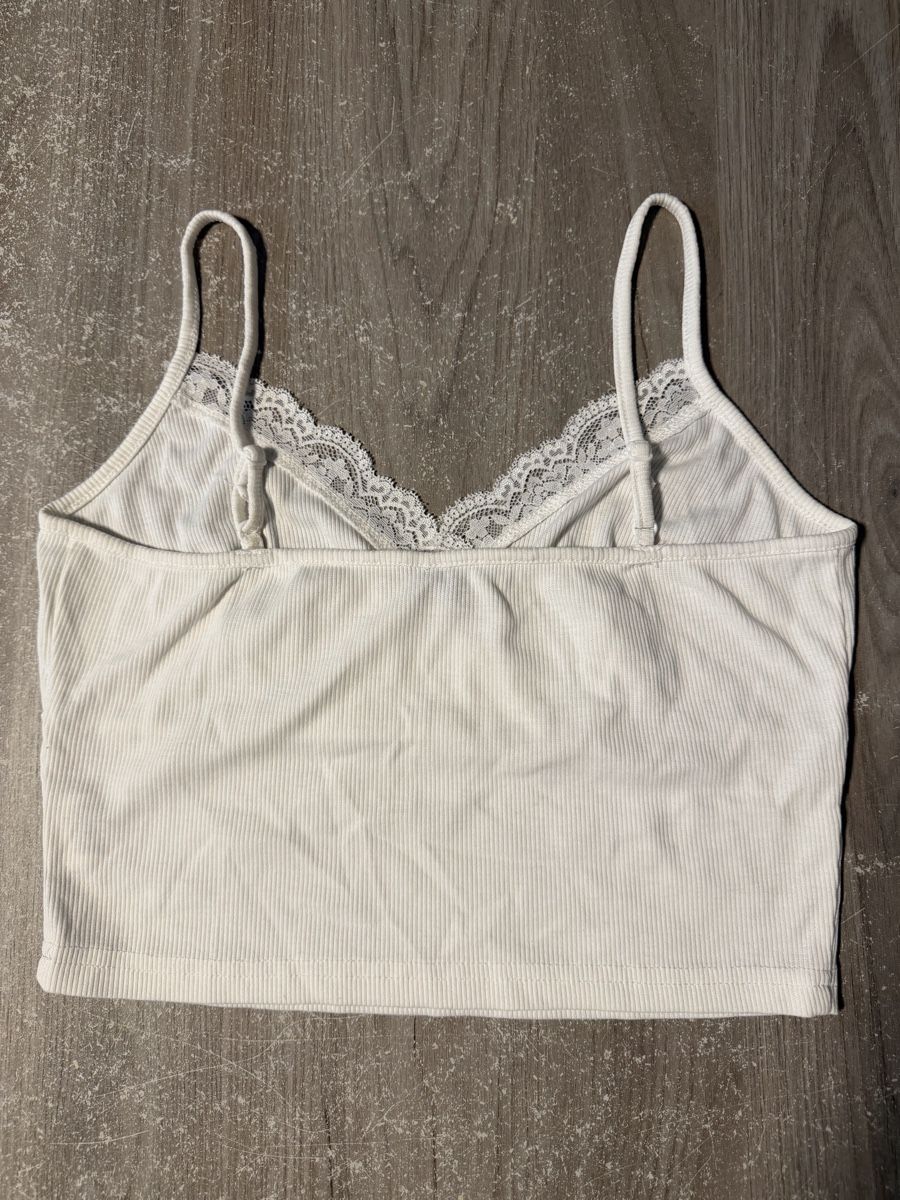 Shein Top: Shein Spitze Top Weiß Größe S  – Usato da Galmiz venduto da Sharonlecchi 3
