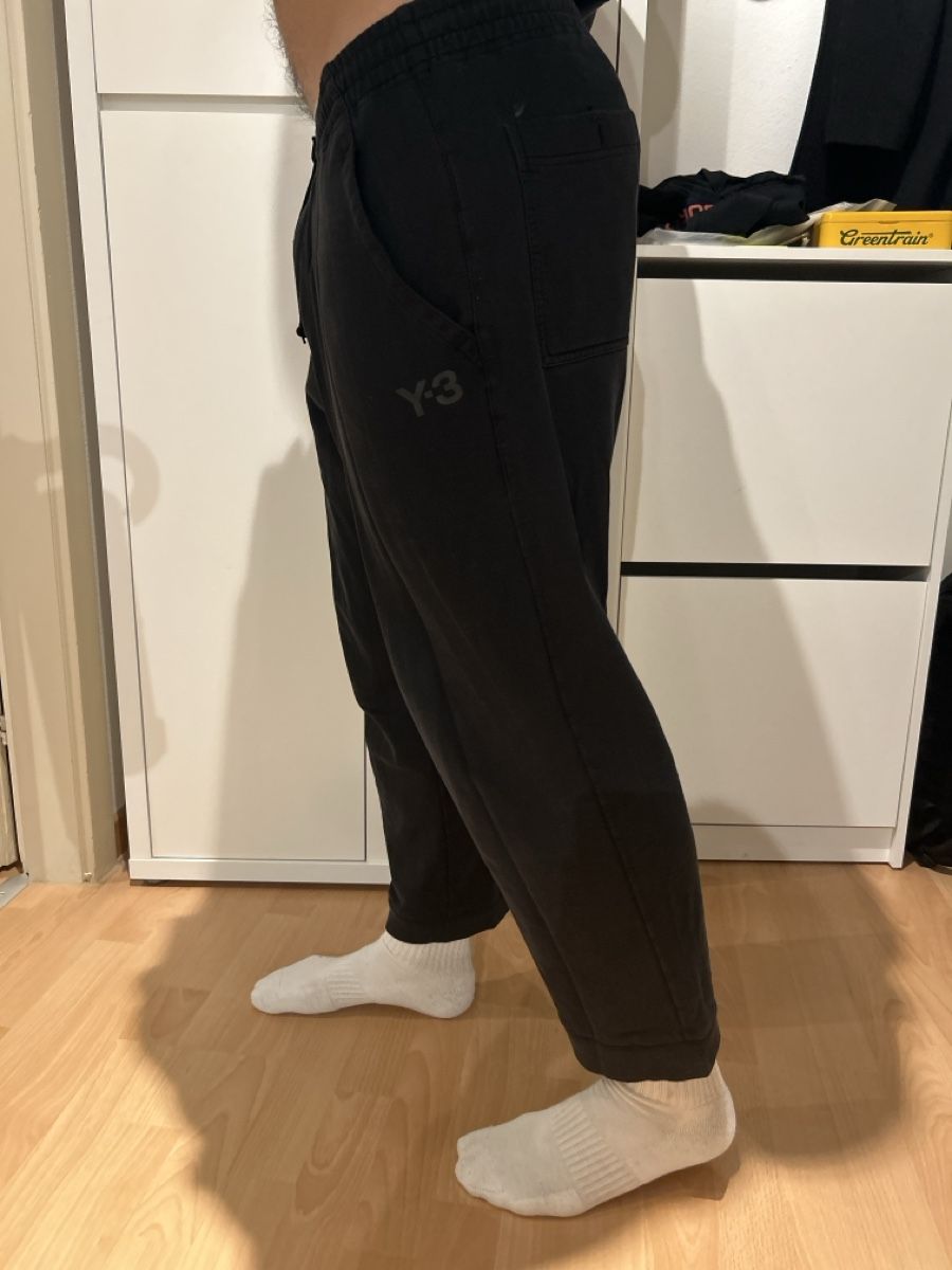 Pantaloni: Y3 Adidas – Usato da Zürich venduto da pil_9sh9 2