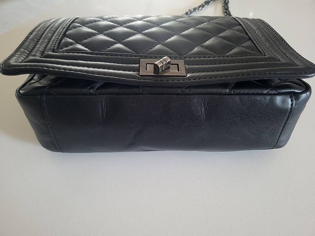 Jj Benson Borse da donna: Sac matelassé en cuir noir – Usato da Romanel-s-Lausanne venduto da Nella25 3