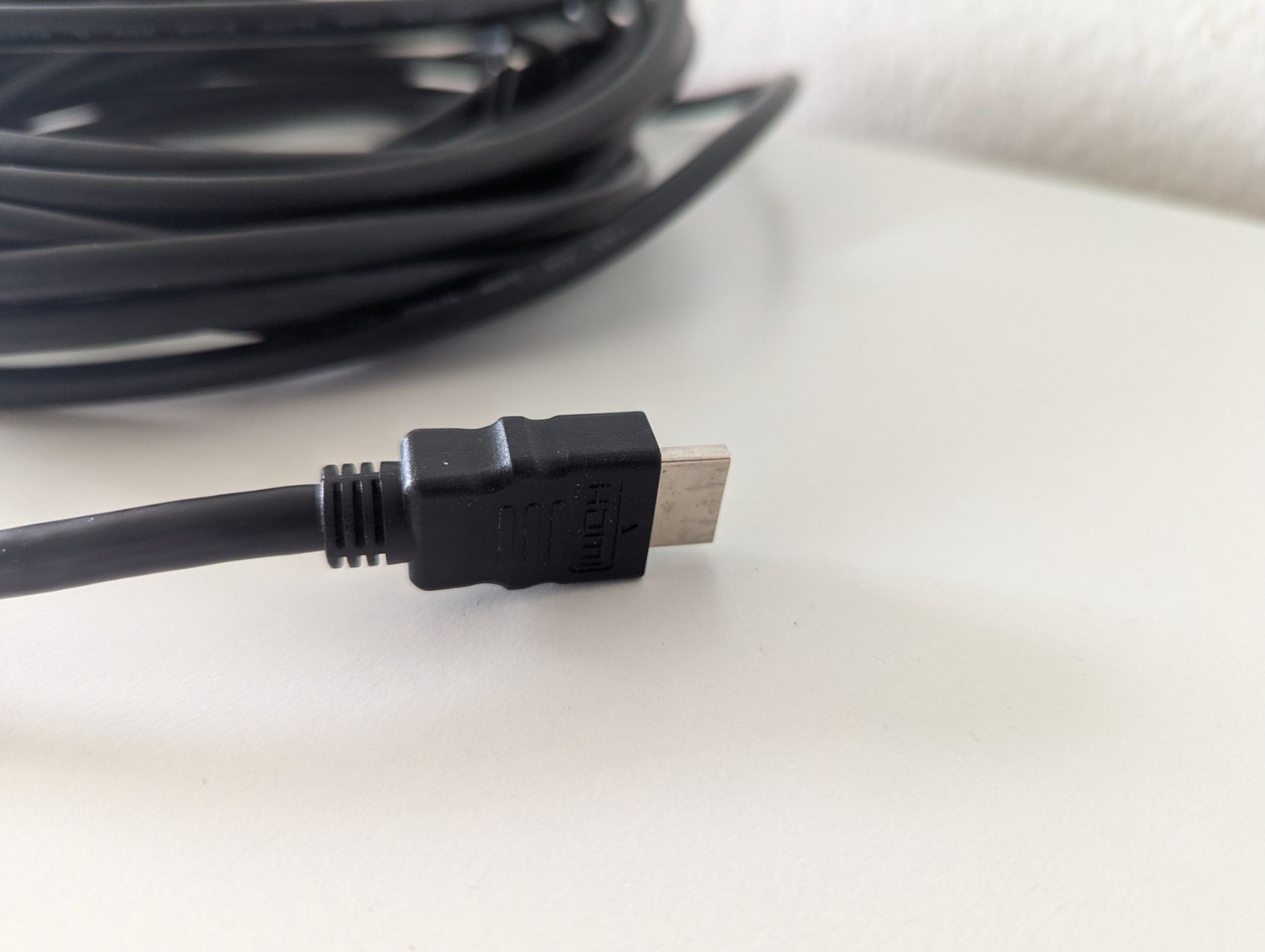 Cavi: Hochwertiges HDMI-Kabel, 10 Meter Länge – Usato da Zürich venduto da eflohmi 1