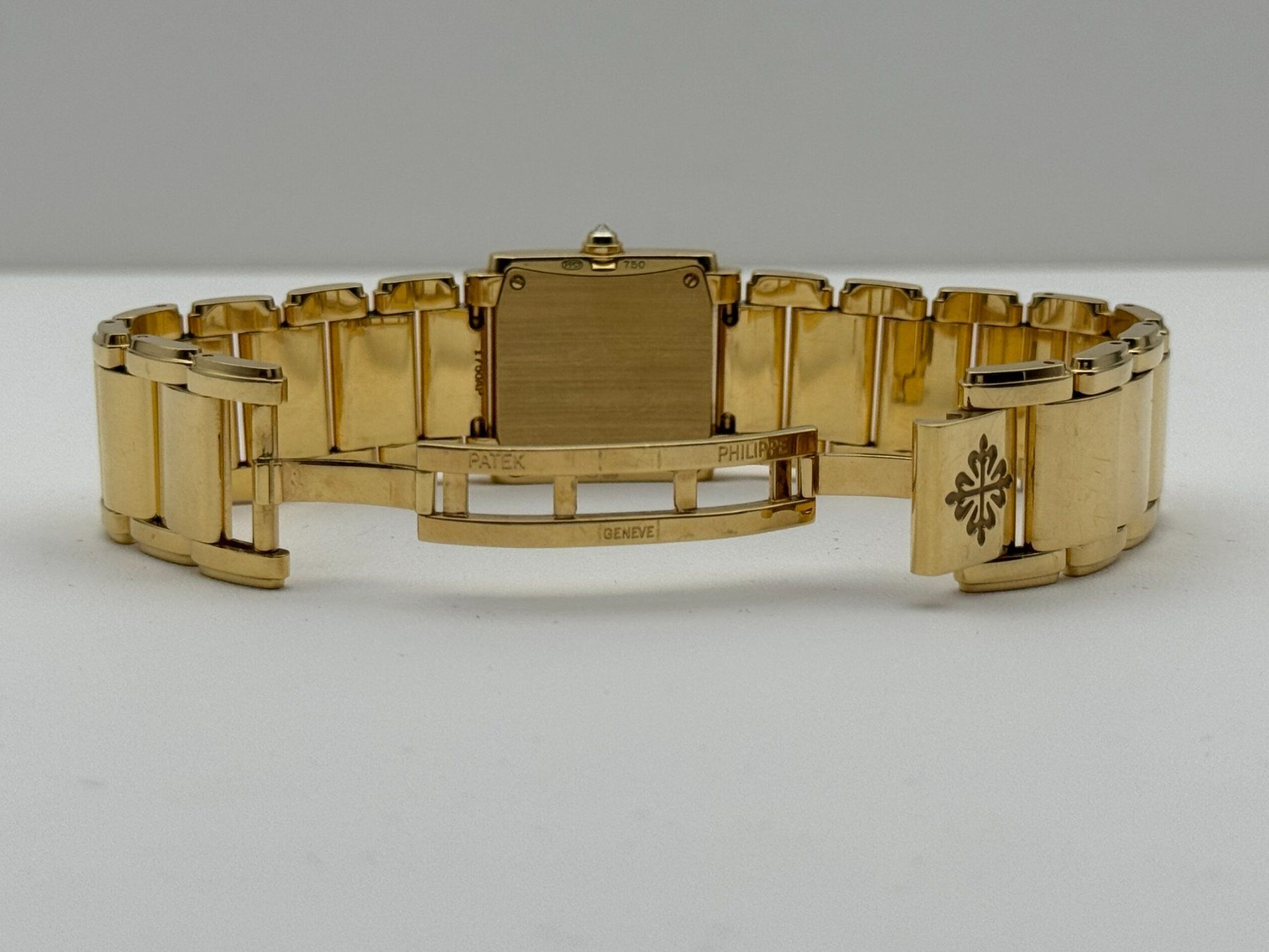 Patek Philippe Montres: Patek Philippe Twenty 4 Yellow Gold 4907/1J 010 – D'occasion à Lausanne par Waltana 8