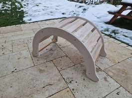 Holzbogen Schaukel und Klettergerät für Kinder