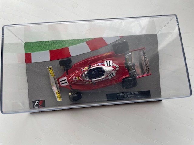 Ferrari Modellini d'auto: Ferrari 312 T2 miniature 1/43 – Nuovo e nell'imballaggio originale da Ursy venduto da DK8 1