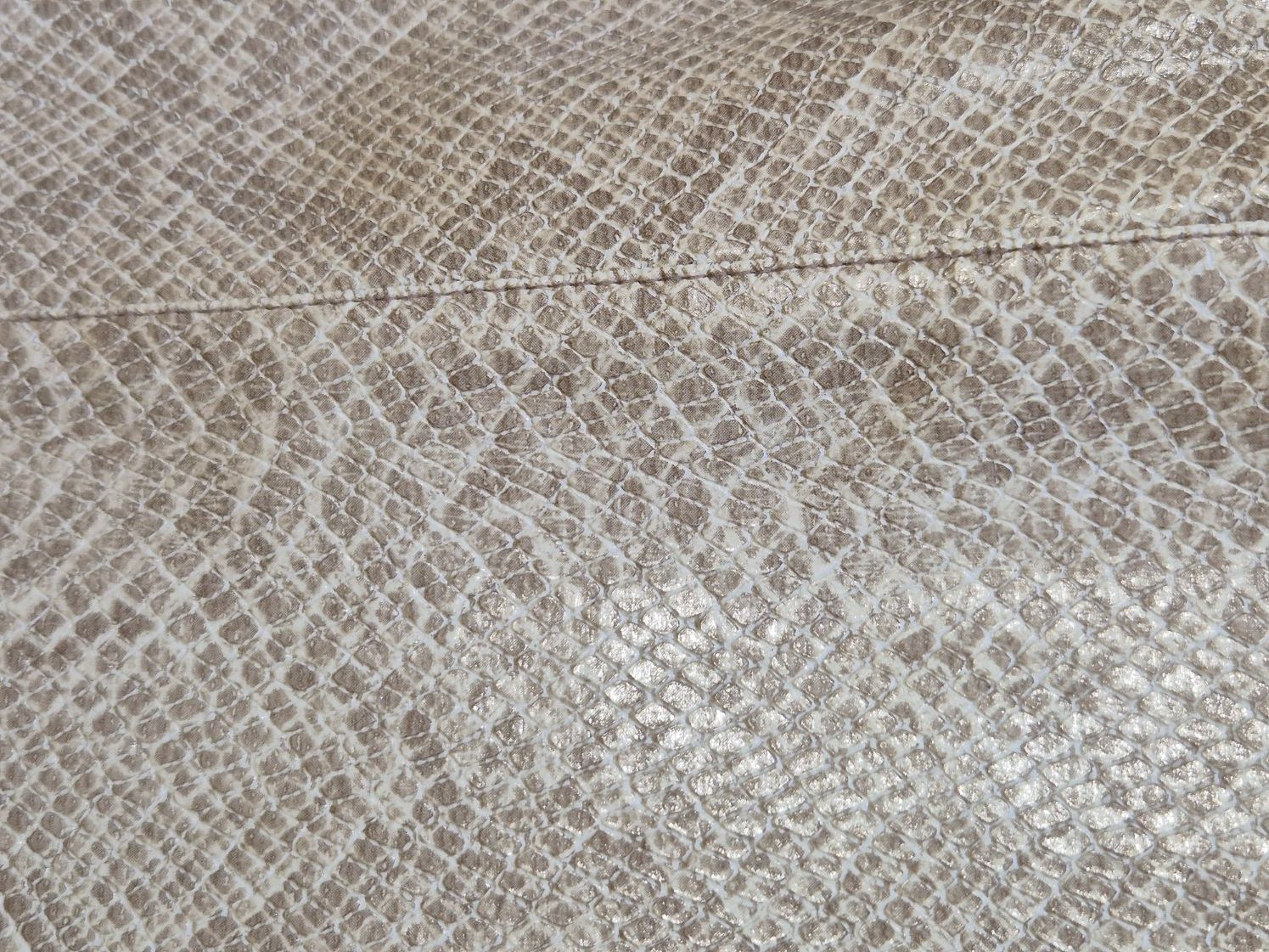 Hosen: Beige Hose mit Schlangenprint in Gr. 40 – Gebraucht aus Wettingen von halloween01 1