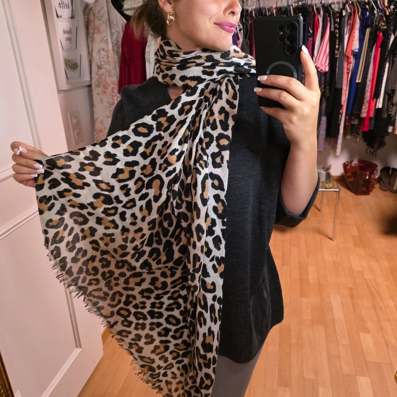 Foulard & Sciarpe: Schicker Leo-Schal🐆 – Usato da Wald ZH venduto da CapLux