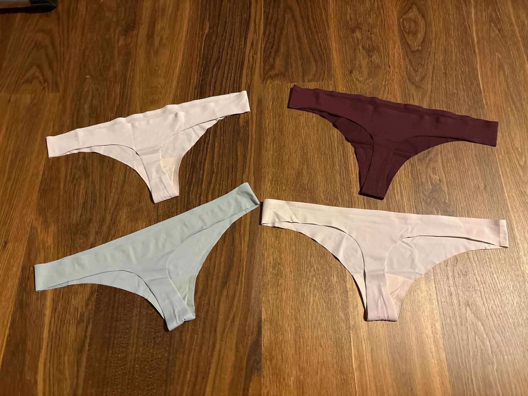 Lululemon Altra biancheria intima: Lululemon Bikini Tanga slips, 4 Stk. Gr. M – Usato da Richterswil venduto da ZueriLake2 1