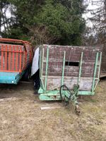 Ladewagen gebraucht mit Holzaufbau in grünem Zustand