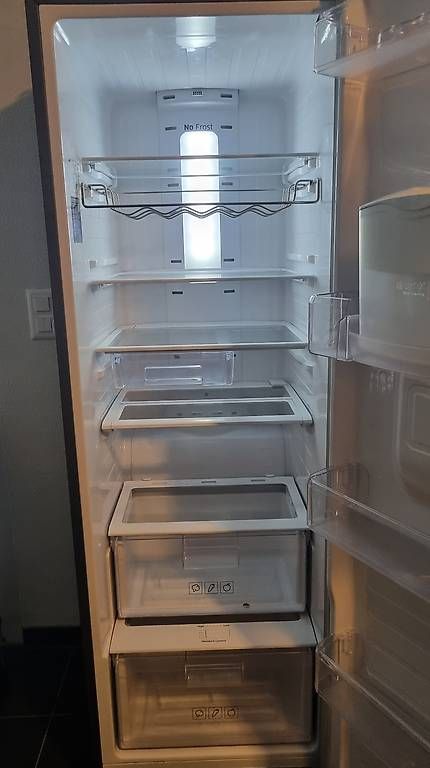 Samsung Frigoriferi: Frigo Samsung – Usato da Vionnaz venduto da HERCE