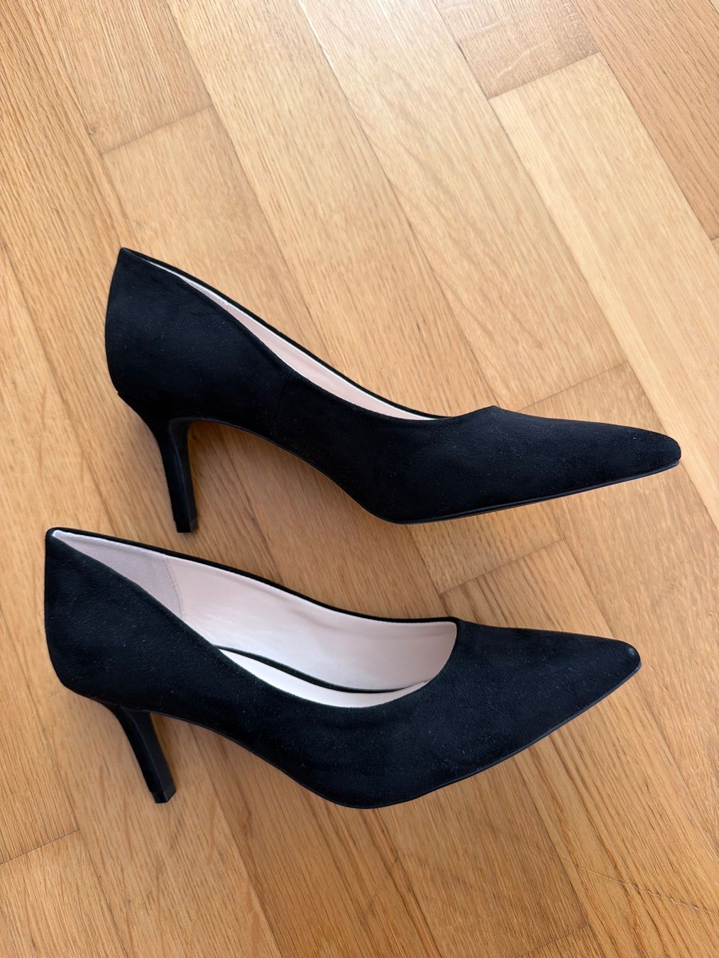 Scarpe da donna: Pumps grösse 38 schwarz – Usato da Bonstetten venduto da juliestore 2