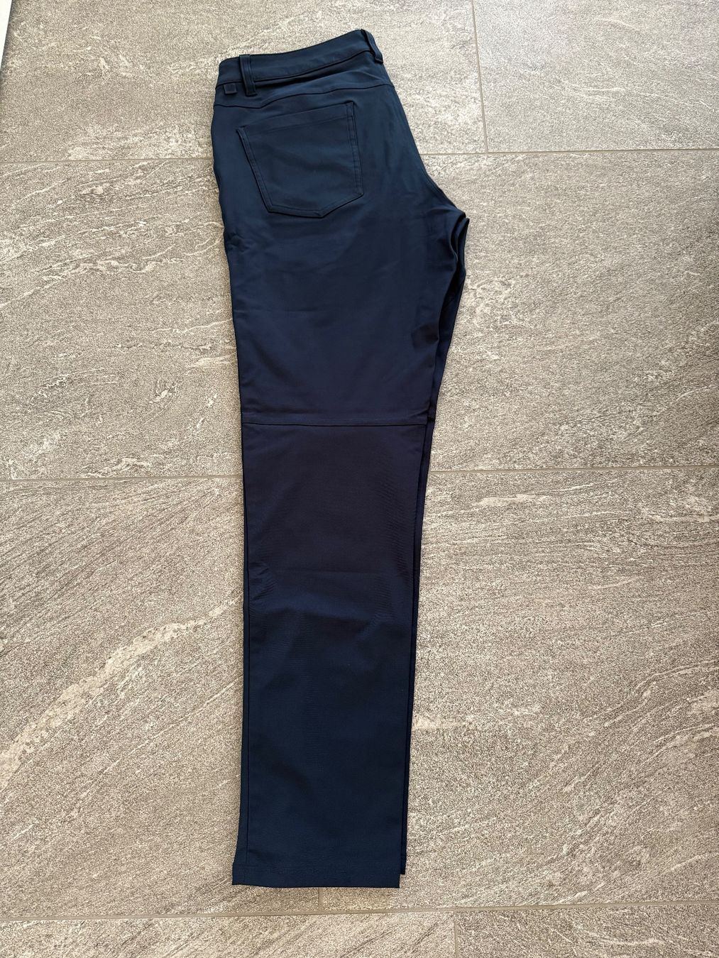 Lululemon Hosen: Lululemon Hose 32 – Gebraucht aus Wiesendangen von remoblu11