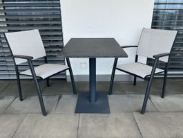 Terrassentisch mit 2 Stühlen Granit/Metall guter Zustand