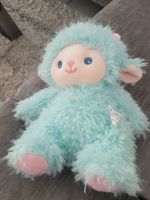 Süesses Kuscheltier Schaf hellblau/rosa, neuwertig!