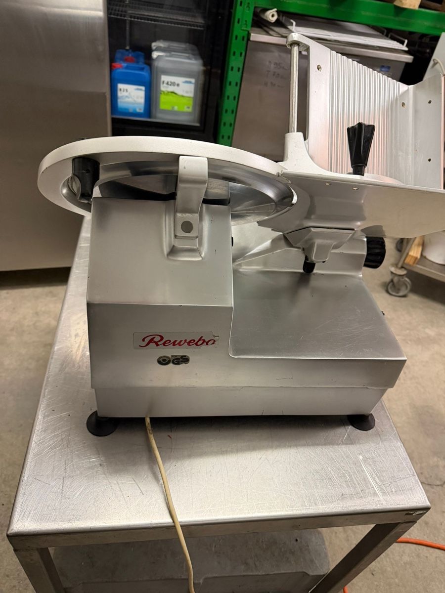Elettrodomestici da cucina: Aufschnittmaschine – Usato da Rupperswil venduto da Tinka88 3