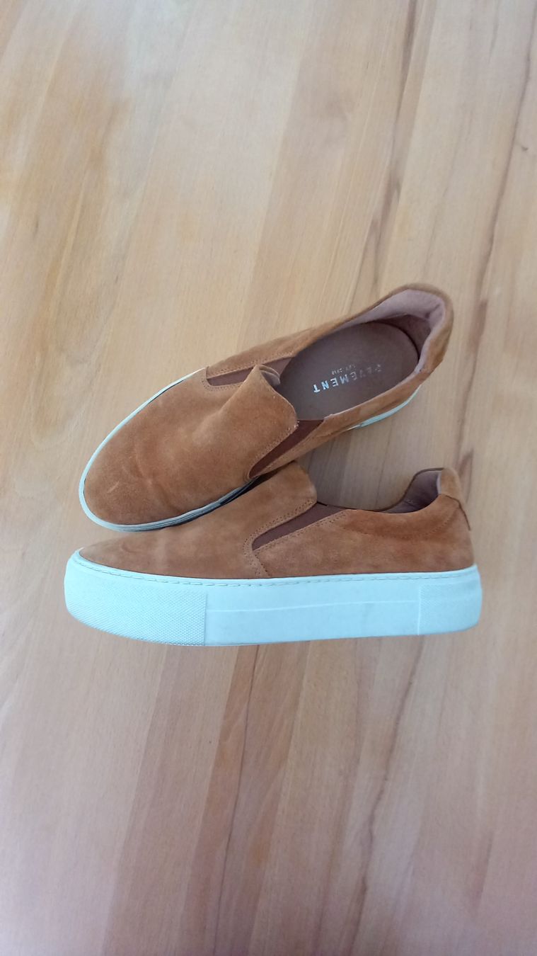 Scarpe da donna: Slipper Pavement Wildleder Gr 38 braun – Usato da Eggersriet venduto da Taylorjam 2