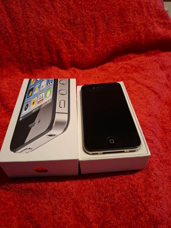 Apple Handys / Smartphones: iPhone 4s Apple für Samler – Gebraucht aus Wittenbach von Nostalgie1965 4