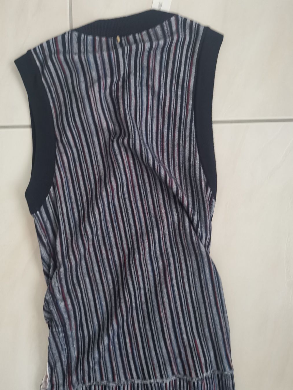 Sportmax Kleider: Sportmax Strickkleid passt 34 bis 36 – Gebraucht aus Fehraltorf von freeform2020 4