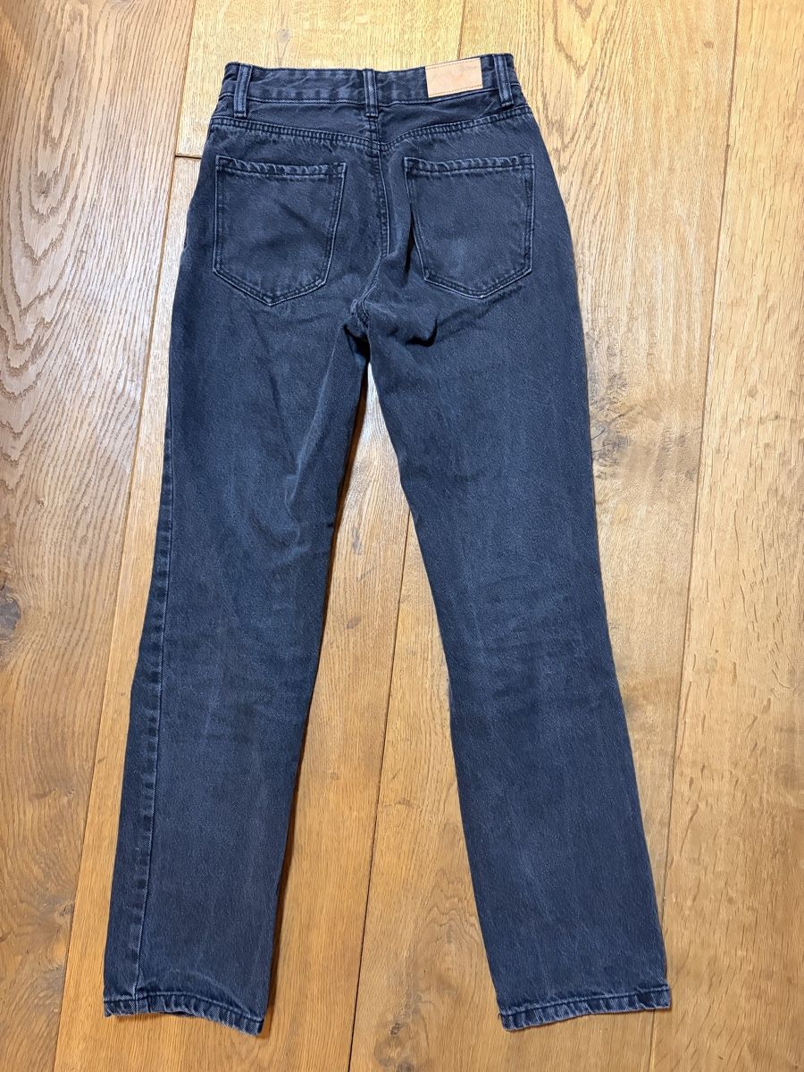 Stradivarius Jeans: Schwarze Jeans Stradivarius  – Usato da Tennwil venduto da nando59 1