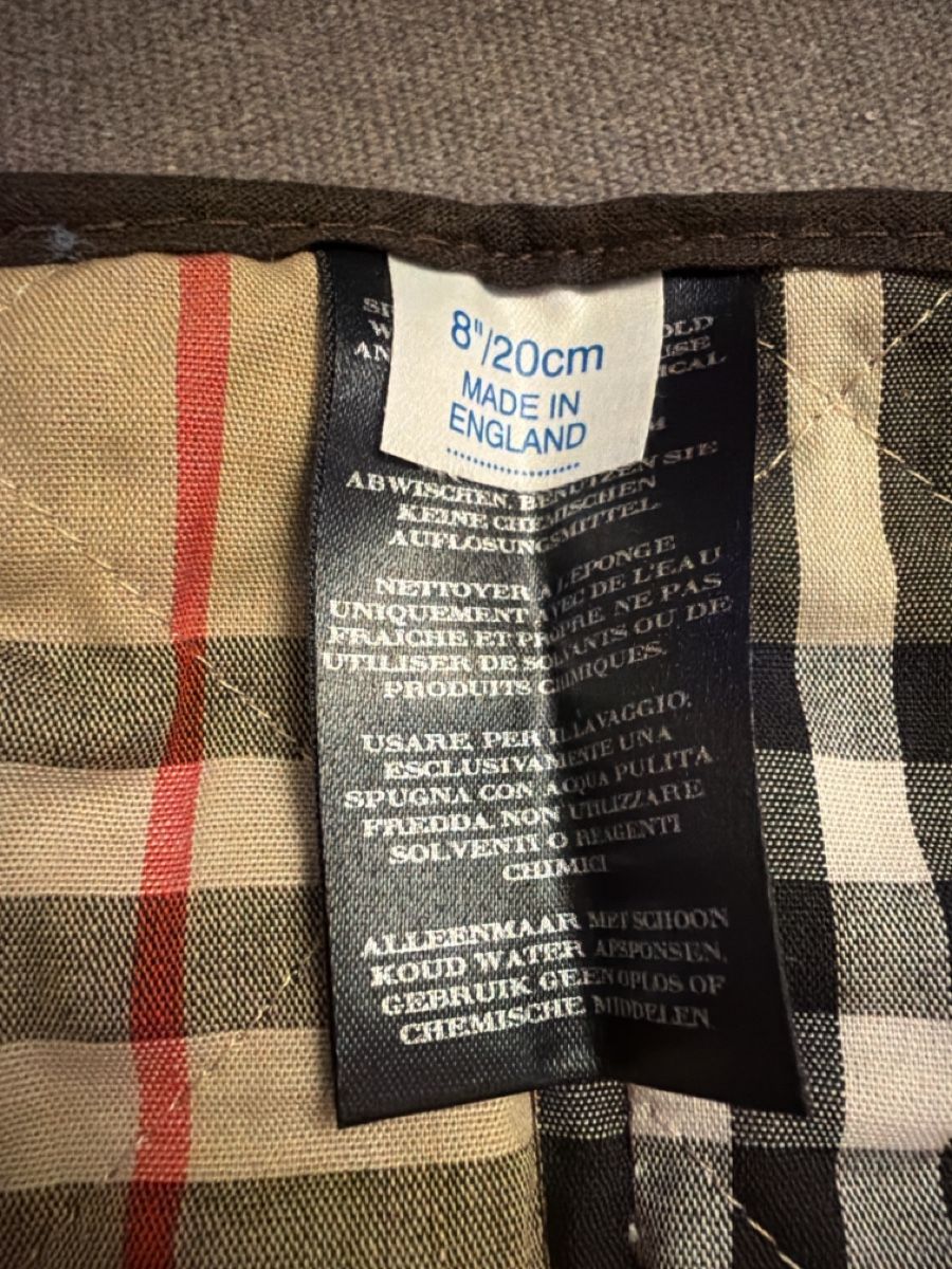 Abbigliamento: BURBERRY Hund, Regenmantel – Usato da Uitikon Waldegg venduto da arluft 2
