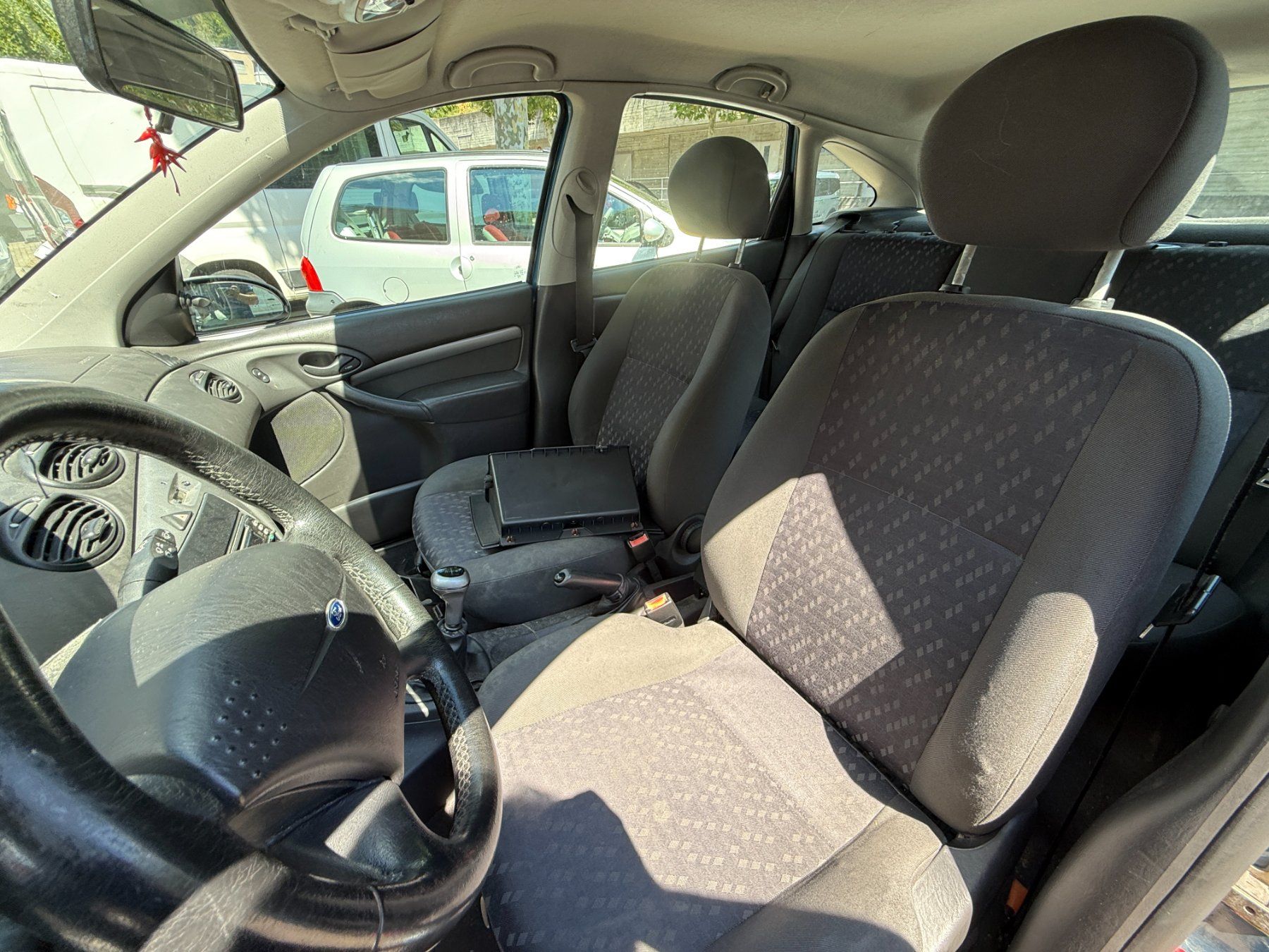 Ford Automobili: Occasion Ford Focus 1.6 16V – Usato da Geroldswil venduto da garagekleinag 8