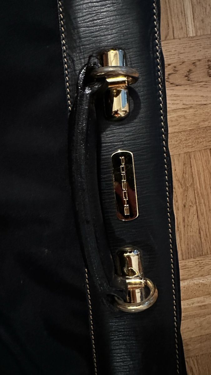 Porsche Borse: Porsche Kleiderschrank Tasche – Usato da Lachen SZ venduto da HelvetiaLuxury 2