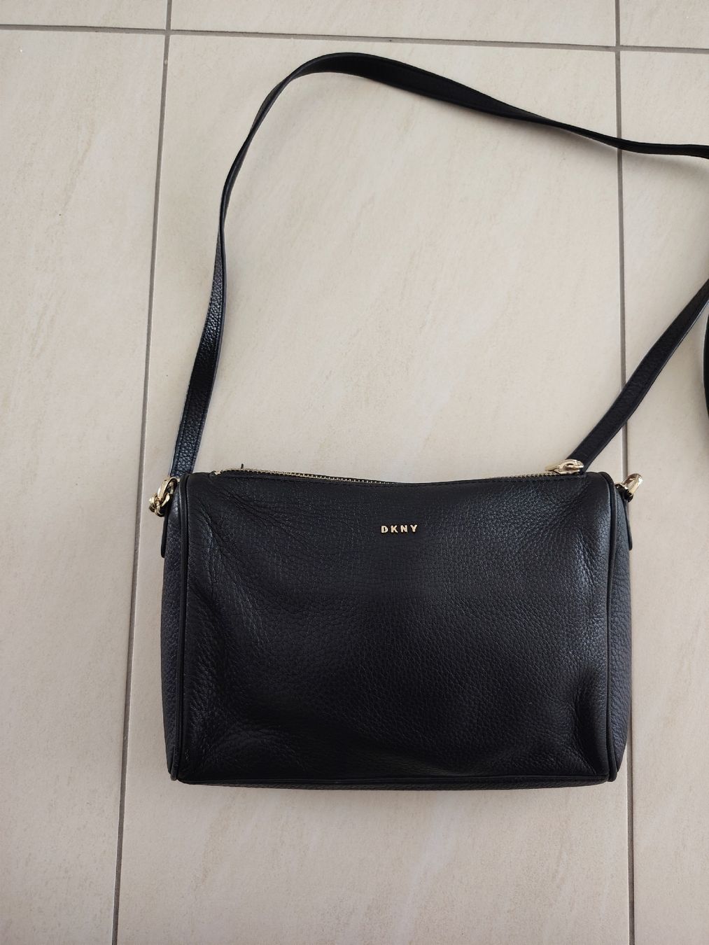 Borse da donna: Dkny Leder Bag – Usato da Mendrisio venduto da Dee-11
