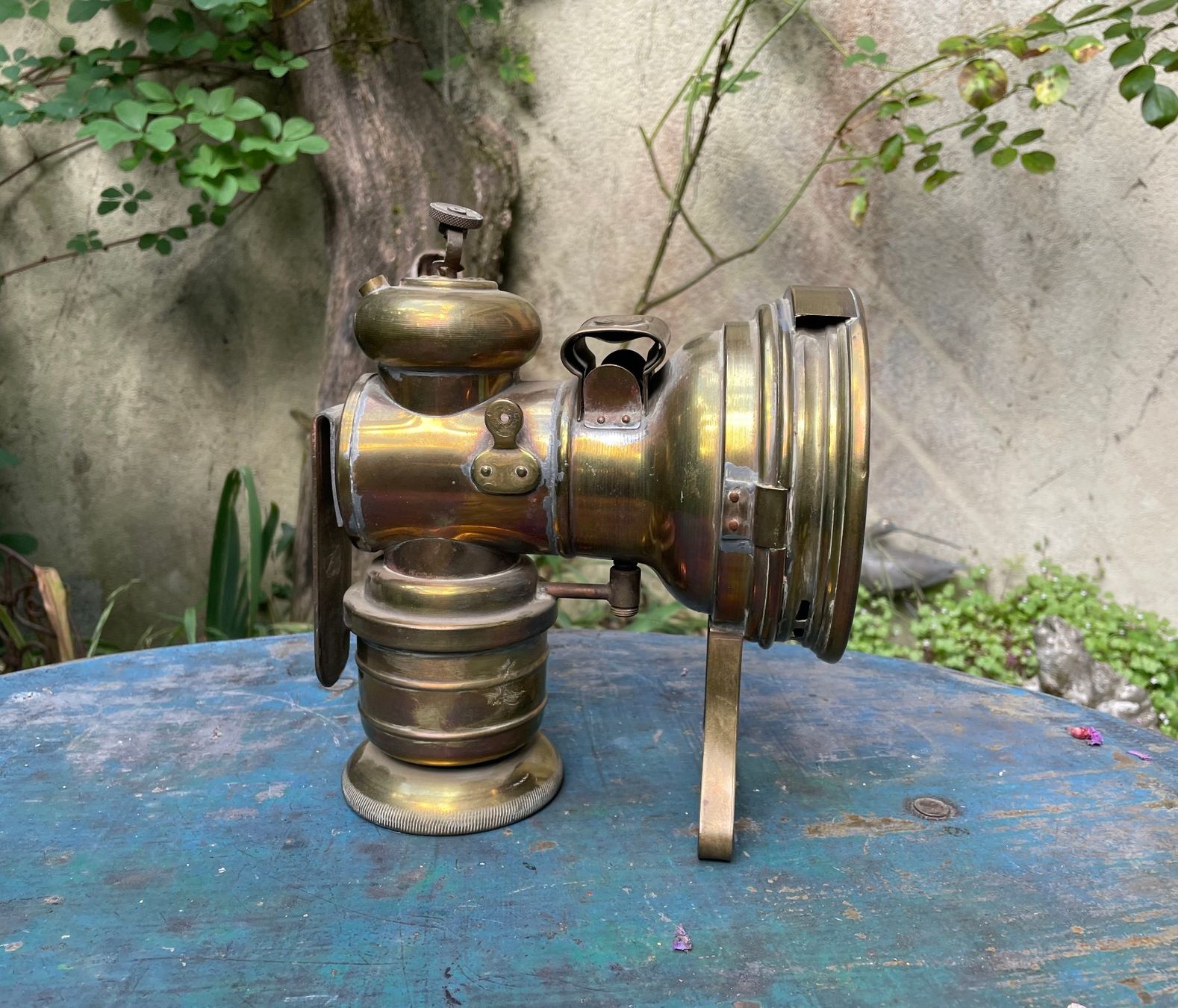 Scheinwerfer: Phare ancien automobile à acétylène – Gebraucht aus Versoix von HELVETICA_1