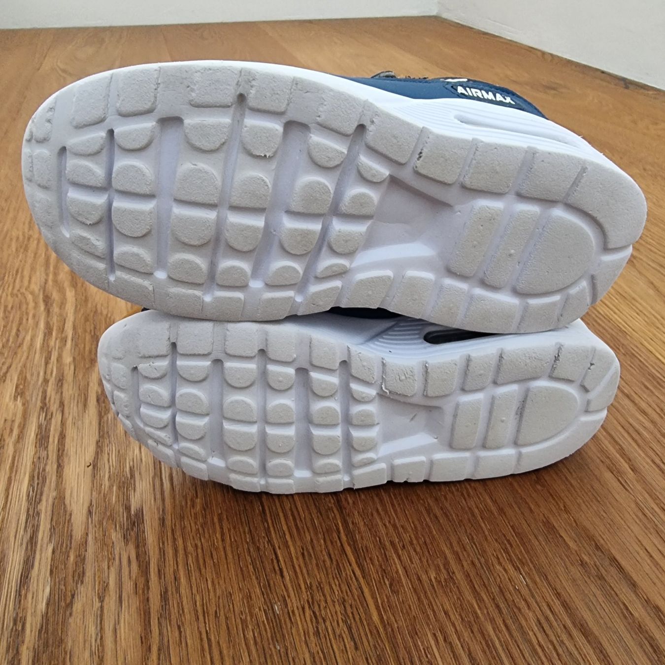 Scarpe per ragazzi: Kinder schuhe gr 28 – Usato da Gammen venduto da home_brocki 2