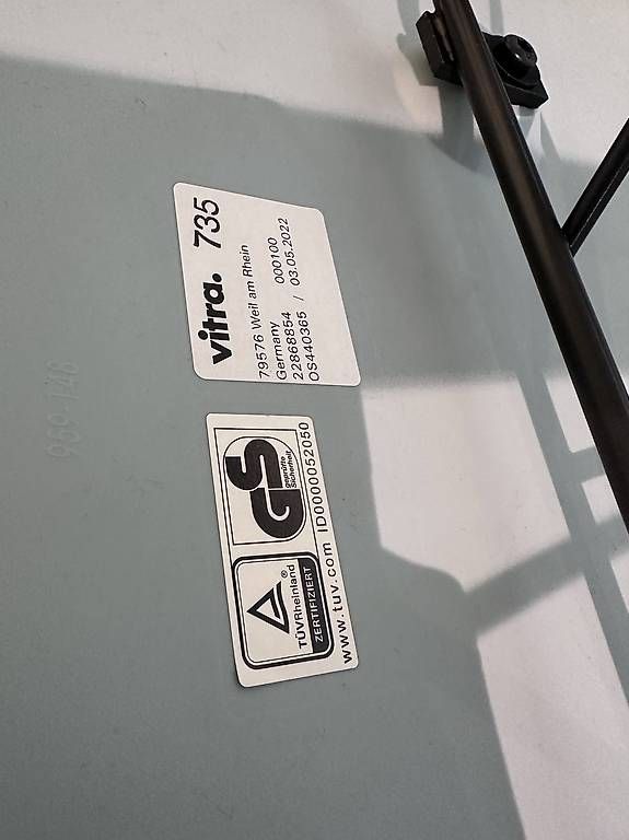 Vitra Sedie: Vitra Schaukelstuhl – Usato da Zollikon venduto da stschatsch 1